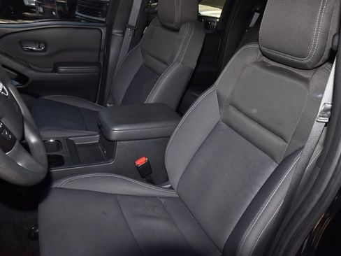 Used 2023 Nissan Frontier SV w/ Midnight Edition Package RWD image 30