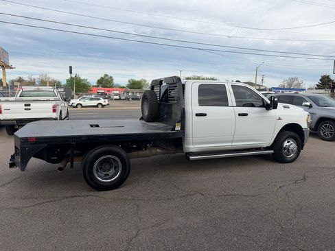Used 2024 RAM 3500 Tradesman w/ Chrome Appearance Group AWD/4WD image 10