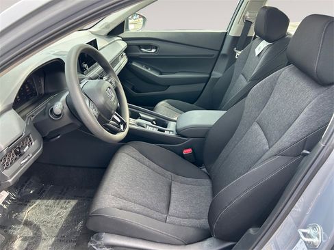 New 2025 Honda Accord SE image 9