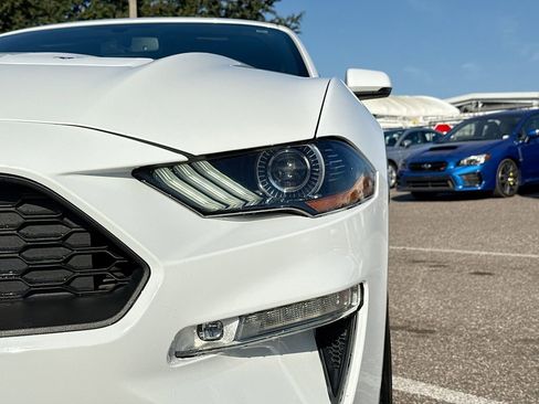 Used 2018 Ford Mustang Premium image 11