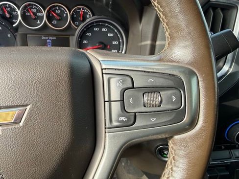 Used 2022 Chevrolet Silverado 2500 LT w/ Convenience Package image 21