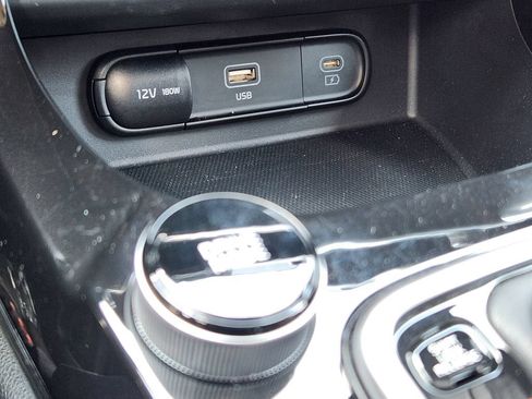Certified 2025 Kia Seltos X-Line AWD/4WD image 32