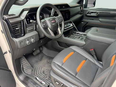 New 2026 GMC Sierra 2500 AT4 w/ AT4 Premium Plus Package AWD/4WD image 7