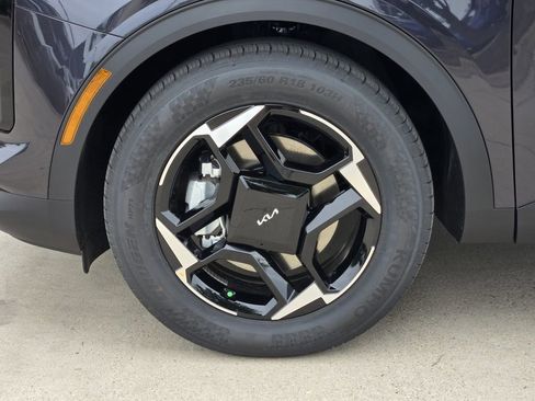 New 2026 Kia Sportage EX FWD image 9