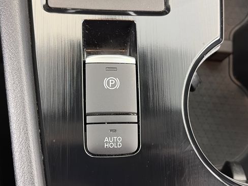 Used 2023 Nissan Rogue SV AWD/4WD image 23