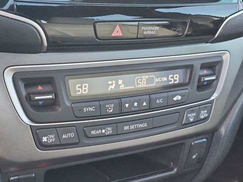 Used 2023 Honda Passport EX-L image 16