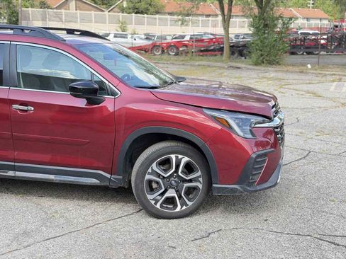 Used 2024 Subaru Ascent Touring AWD/4WD image 2