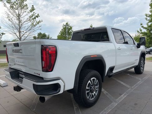 Used 2022 GMC Sierra 2500 AT4 AWD/4WD image 8