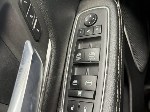 Used 2020 RAM 1500 Laramie AWD/4WD image 23