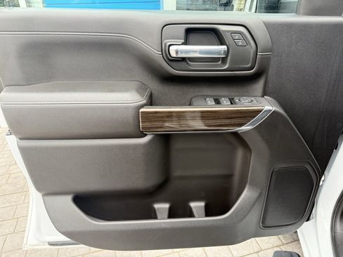 Used 2023 Chevrolet Silverado 2500 LT w/ Convenience Package image 23