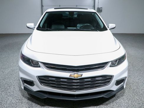 Used 2016 Chevrolet Malibu Premier FWD image 4