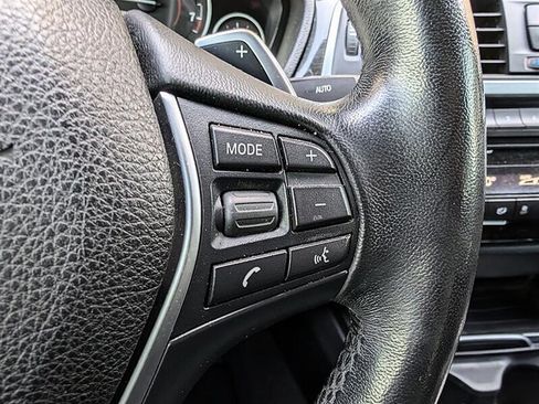 Used 2018 BMW 330i Sedan w/ Convenience Package RWD image 22
