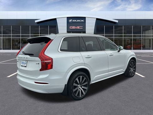 Used 2023 Volvo XC90 B5 Core w/ Climate Package image 5