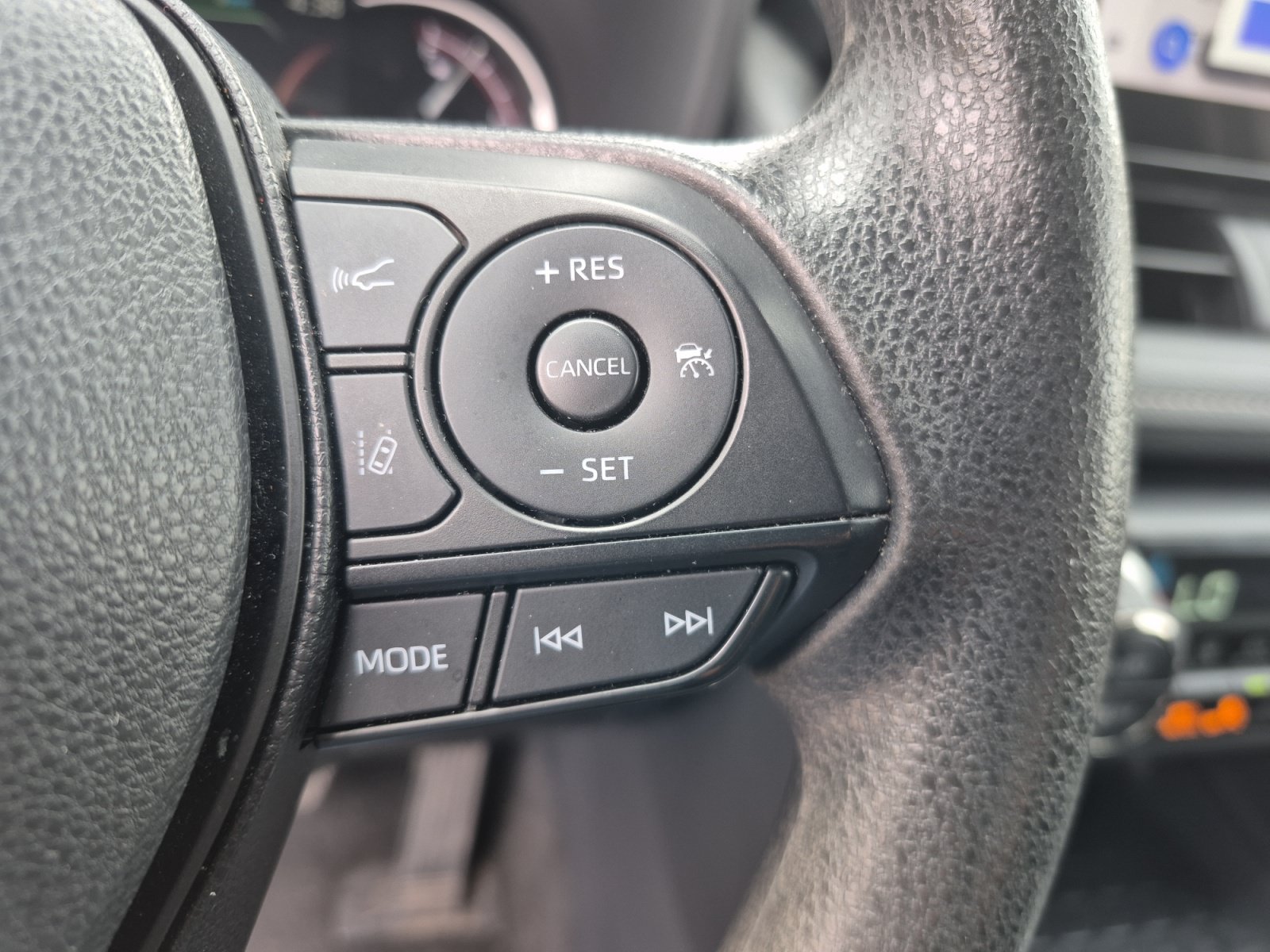 Certified 2025 Toyota RAV4 XLE AWD/4WD image 16
