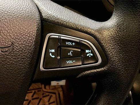 Used 2018 Ford Escape SE image 21