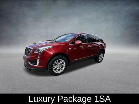 Used 2023 Cadillac XT5 Luxury FWD image 3