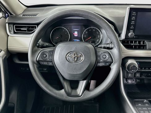 Used 2019 Toyota RAV4 XLE w/ Convenience Package AWD/4WD image 18