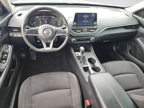 Used 2022 Nissan Altima 2.5 SV image 23