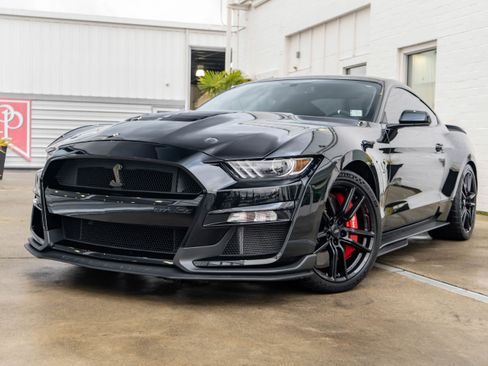 Used 2021 Ford Mustang Shelby GT500 image 4