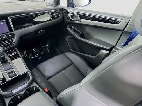 New 2025 Porsche Macan S image 26