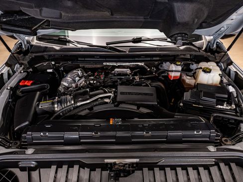 Used 2024 GMC Sierra 3500 AT4 w/ Technology Package image 30