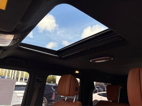 Used 2025 Mercedes-Benz G 63 AMG 4MATIC image 32