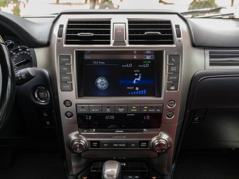 Used 2020 Lexus GX 460 Premium AWD/4WD image 22