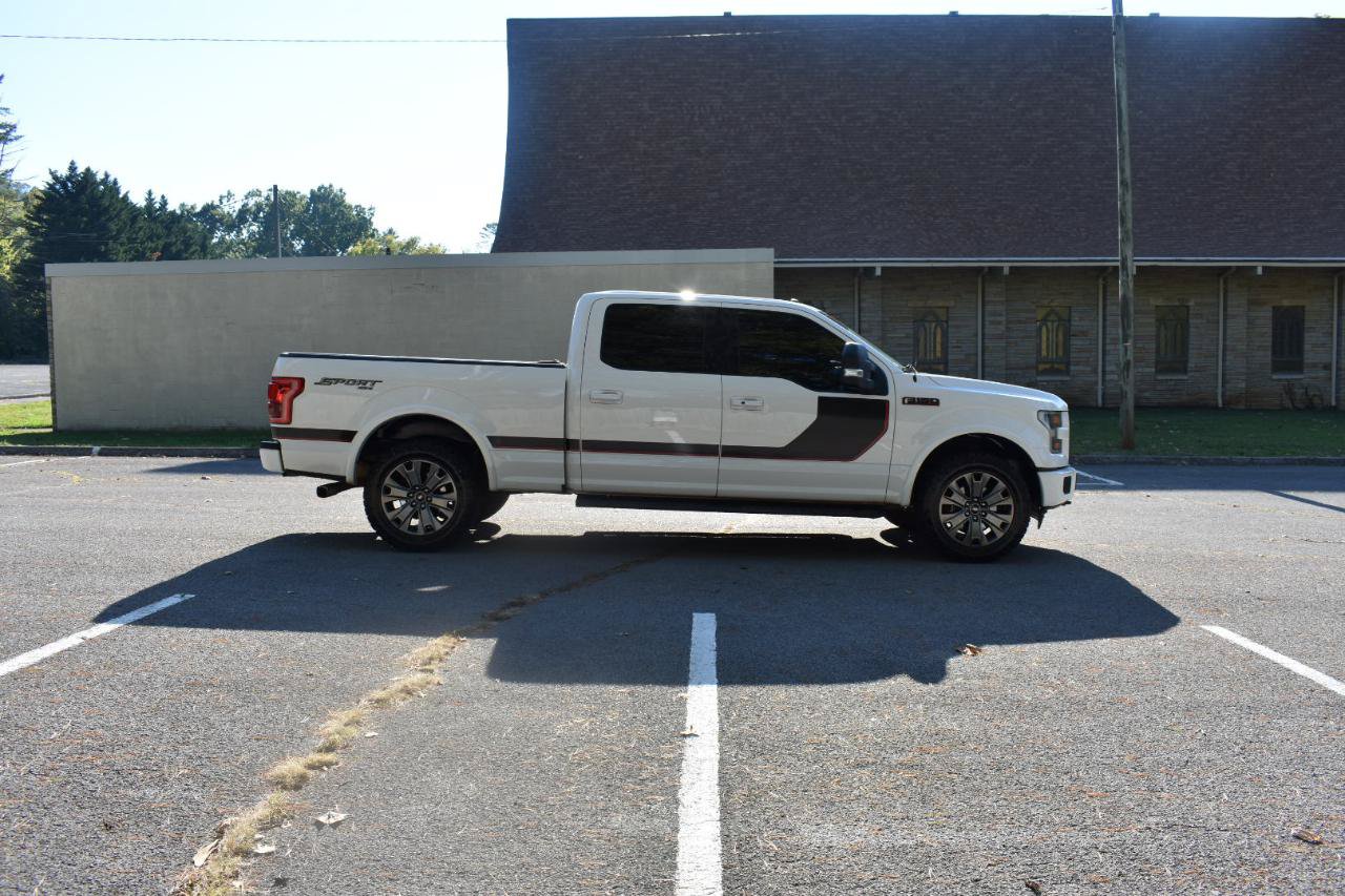 Used 2017 Ford F150 Lariat w/ Equipment Group 502A Luxury AWD/4WD image 8