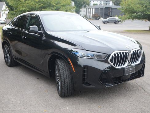 Used 2025 BMW X6 xDrive40i image 6