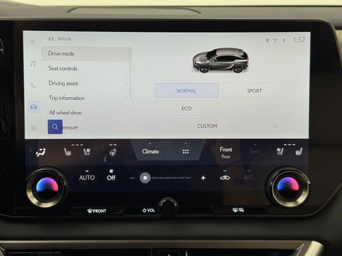 Used 2024 Lexus RX 350 Luxury w/ Convenience Package image 31