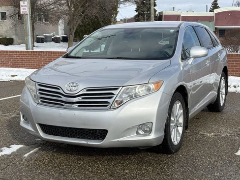 Used 2011 Toyota Venza AWD image 5