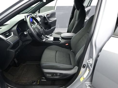 Used 2023 Toyota RAV4 SE AWD/4WD image 10