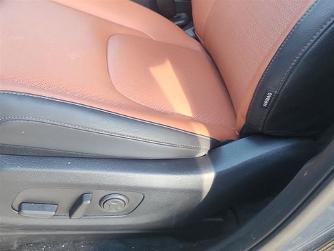 Used 2025 Kia Carnival SX Prestige FWD image 13