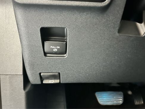 Used 2025 Ford Bronco Raptor AWD/4WD image 26