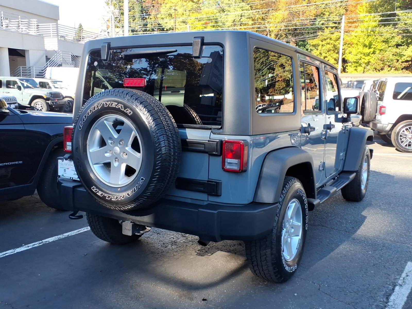 Used 2014 Jeep Wrangler Unlimited Sport w/ Quick Order Package 24S AWD/4WD image 5
