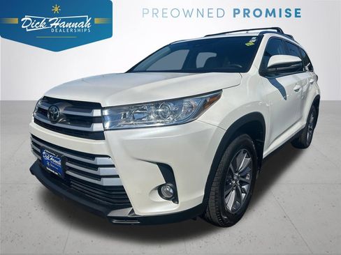 Used 2019 Toyota Highlander XLE AWD/4WD image 1