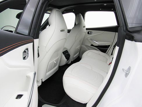 Used 2023 Aston Martin DBX 707 image 39