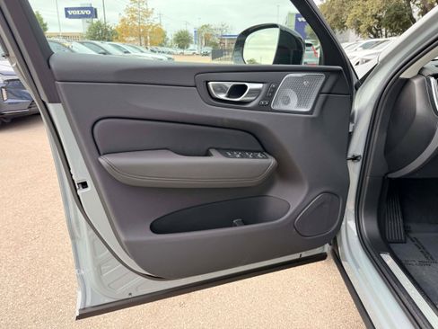 New 2026 Volvo XC60 B5 Ultra w/ Climate Package image 11