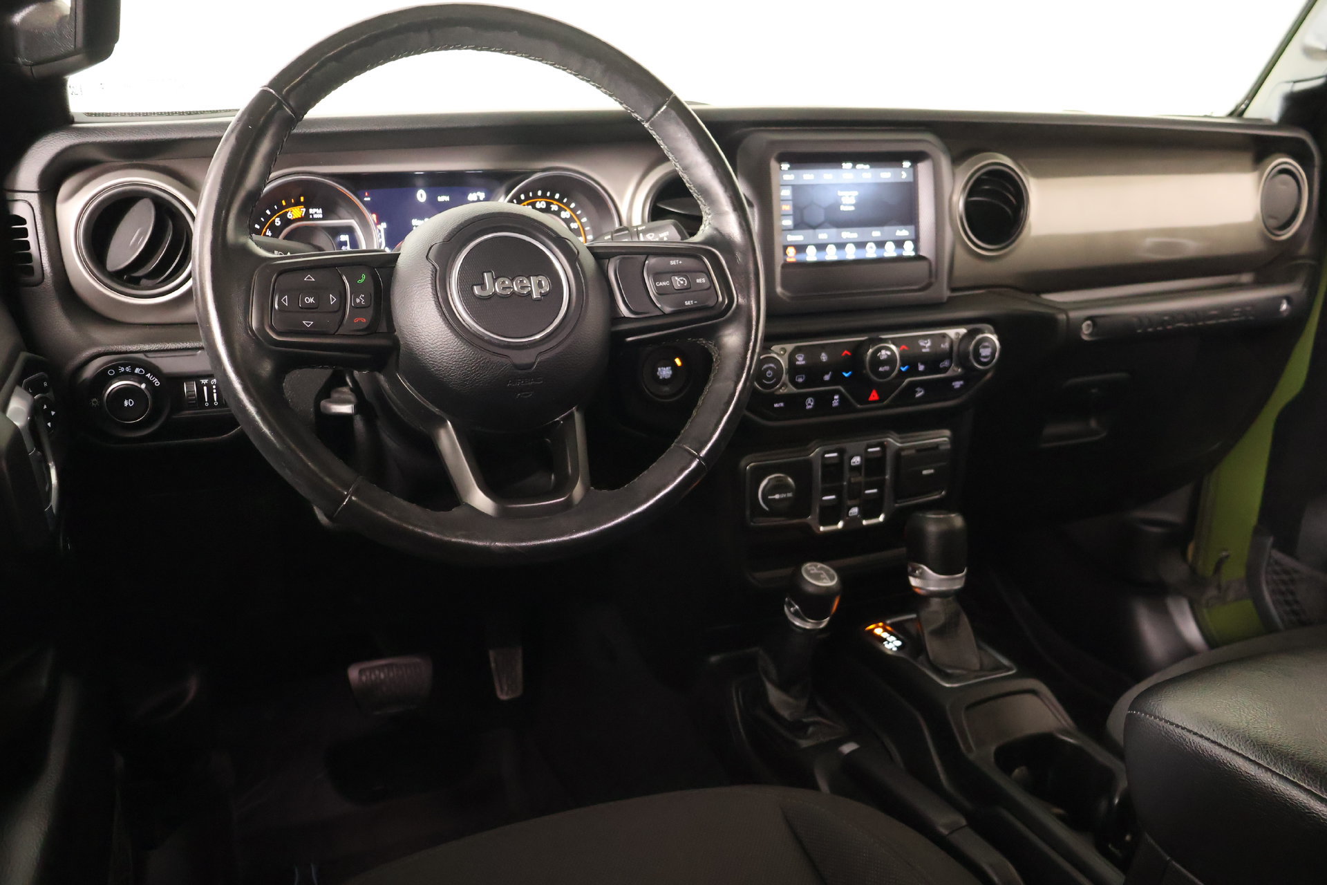 Used 2020 Jeep Wrangler Unlimited Sport AWD/4WD image 2