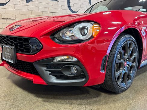 Used 2017 FIAT 124 Spider Abarth image 37