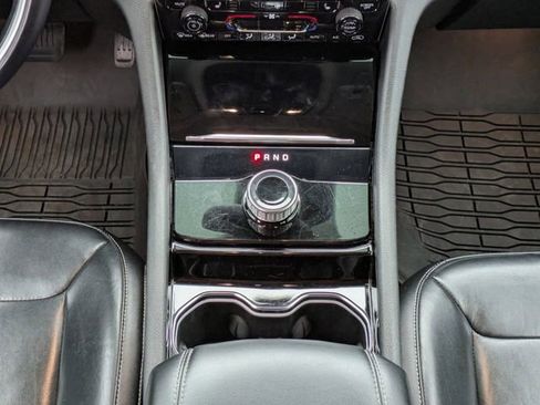 Used 2022 Jeep Grand Cherokee Limited image 21