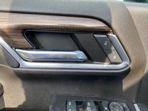 Used 2024 Chevrolet Silverado 2500 LT w/ Convenience Package image 14