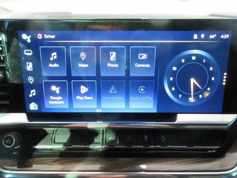 Used 2024 Chevrolet Silverado 2500 LT image 24