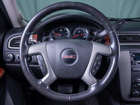 Used 2012 GMC Yukon SLT w/ SLT-2 Equipment Package image 16