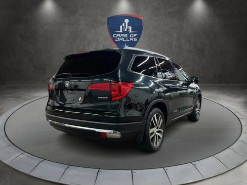 Used 2017 Honda Pilot Touring image 5