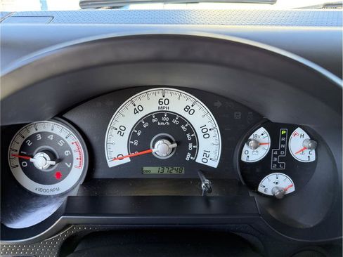 Used 2014 Toyota FJ Cruiser 4WD w/ Convenience Package image 33