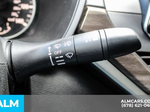 Used 2024 Nissan Altima 2.5 SV FWD image 27