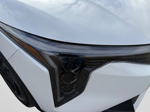 New 2025 Kia K4 EX image 21
