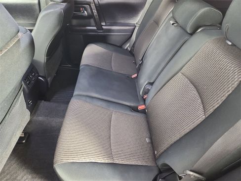 Used 2019 Toyota 4Runner TRD Off-Road image 12