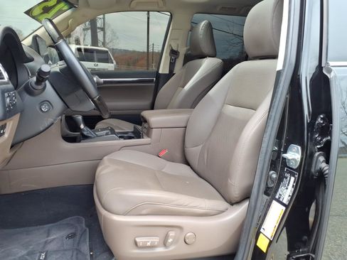 Certified 2023 Lexus GX 460 Premium w/ Premium Package image 13